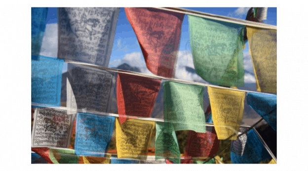Banderas Strang tibetanas oración